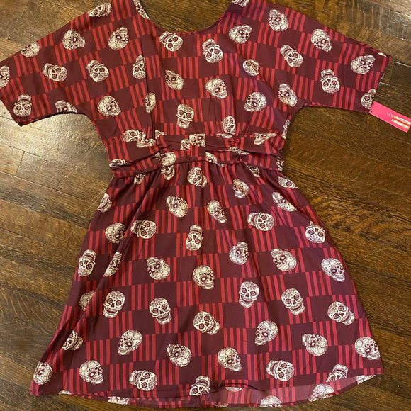 Skull Dress - Picture 2 of 8